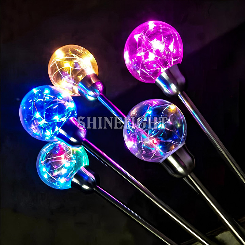 Đèn cầu trang trí cắm cỏ