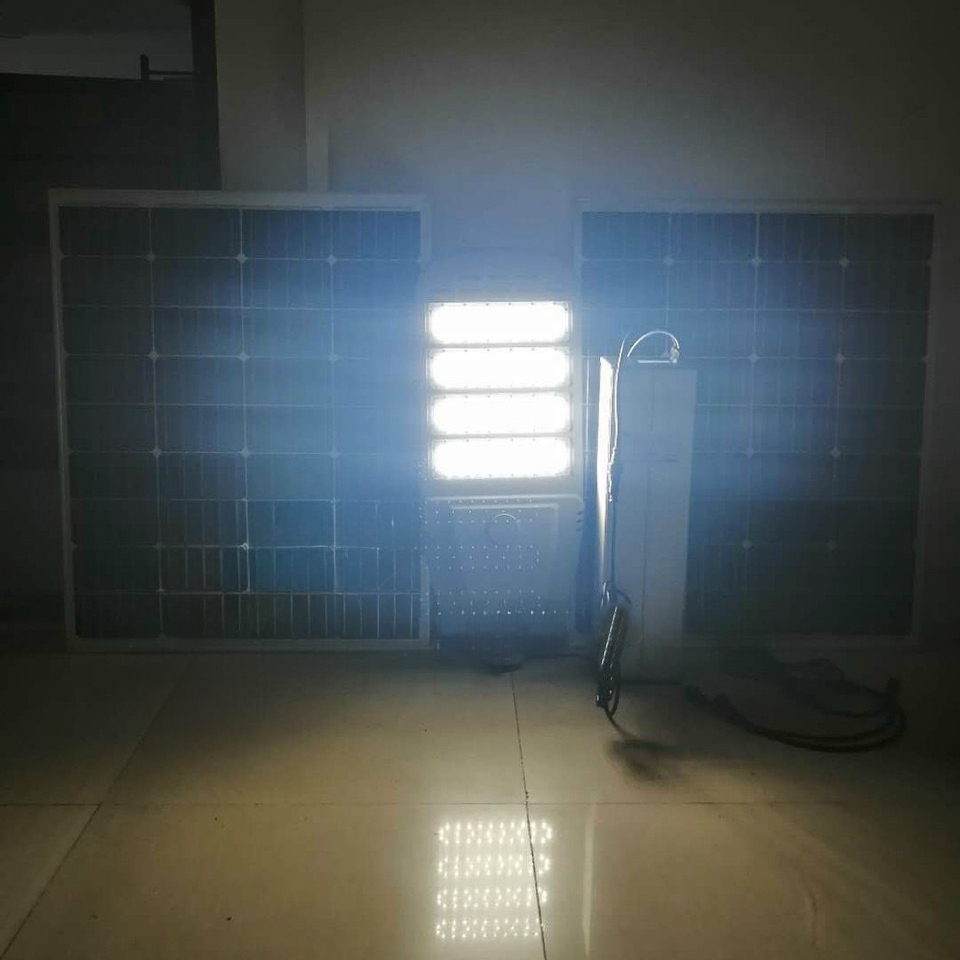 Đèn đường năng lượng mặt trời SL-CTT80