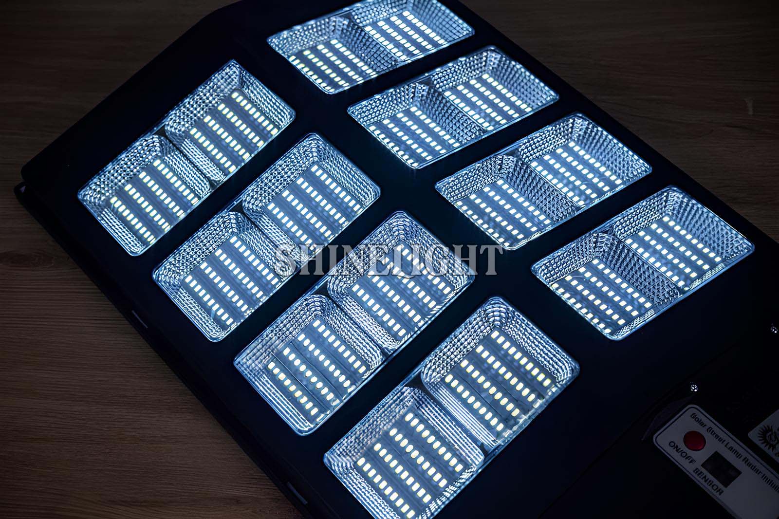 Đèn đường năng lượng mặt trời SL-PV400