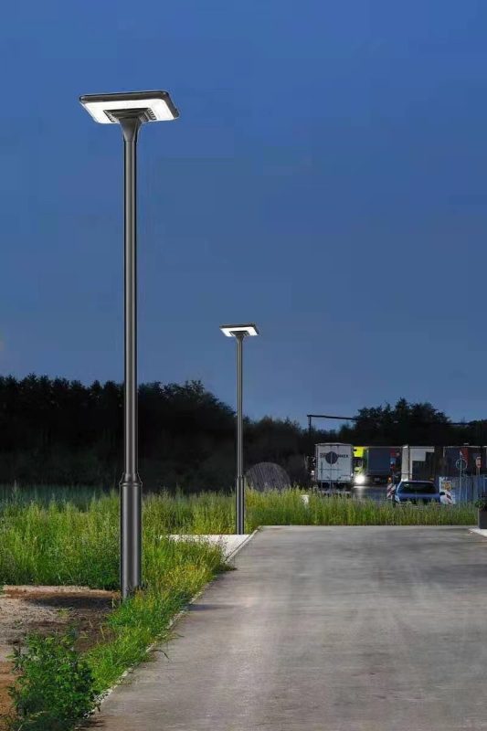 đèn năng lượng mặt trời sân vườn