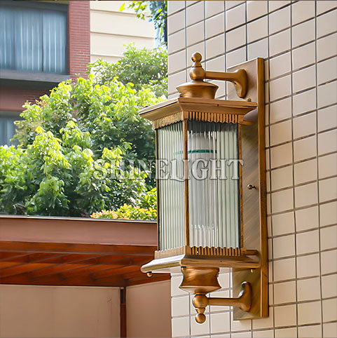 đèn tường cổ điển