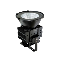 14 ĐÈN LED CHIẾU SÁNG SÂN GOLF