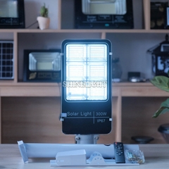 den-duong-nang-luong-mat-troi-sl-mt300-5 Đèn đường năng lượng mặt trời SL-MT300