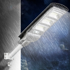 den-duong-nang-luong-mt-lien-pin-90w-04 Đèn đường năng lượng mặt trời liền pin 90W