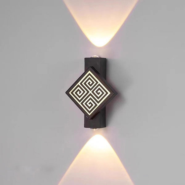 ĐÈN LED TƯỜNG 679